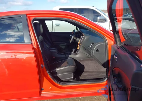 2017 Dodge Charger Se Rwd из США, поврежденный, VIN 2C3CDXBG3HH584085